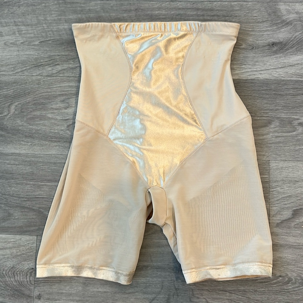 Maidenform Beige Firm control High Waist Shapewear